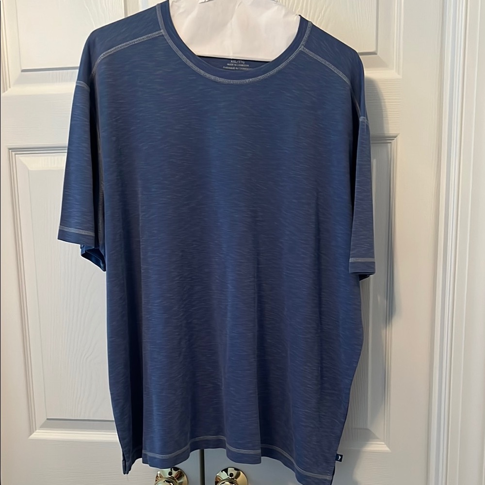 Tommy Bahama Men's Blue T-Shirt
